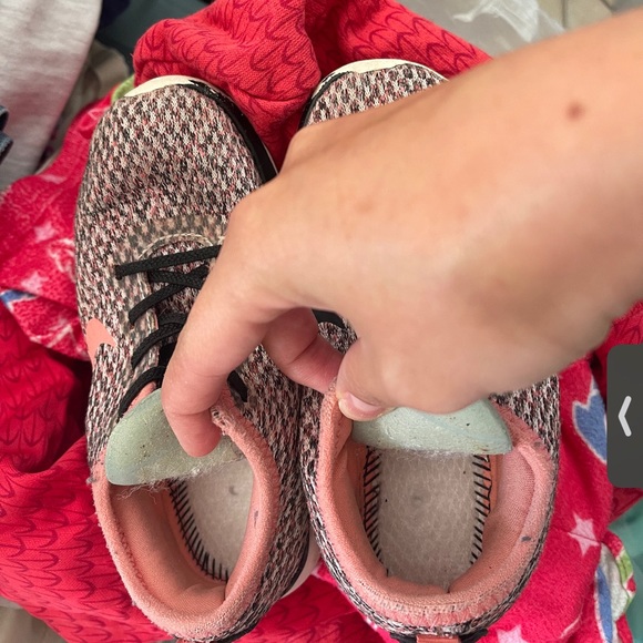 Girls 10C Nike shoes - Picture 5 of 6